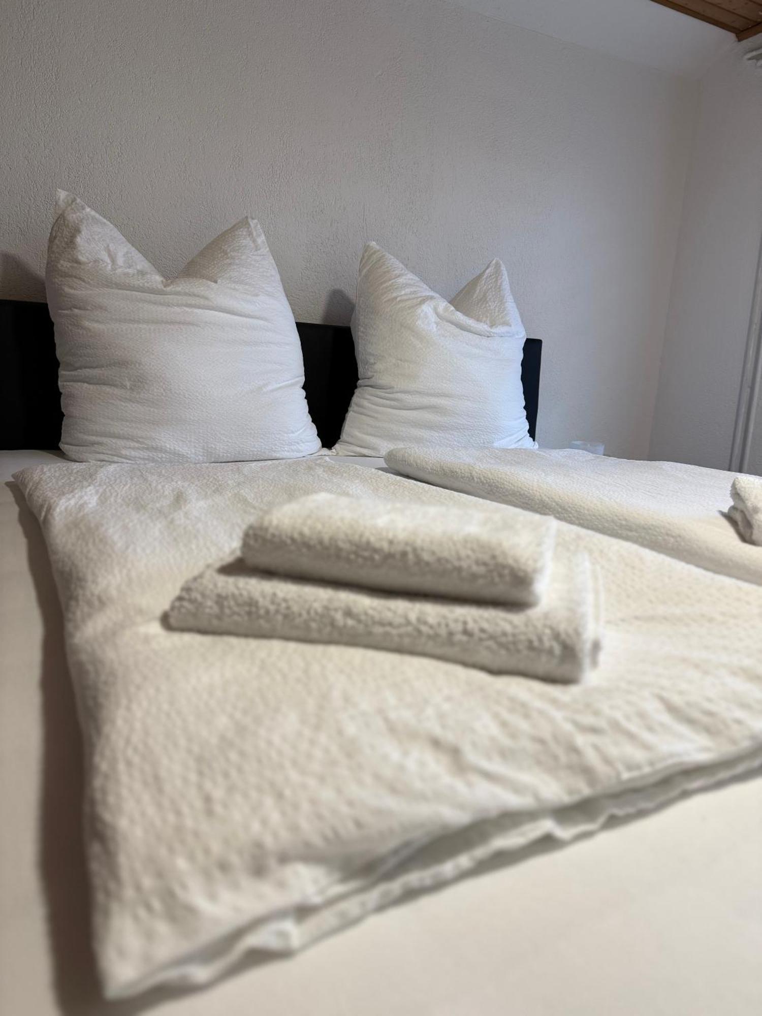 Gemuetliche 2 Zimmer Wohnung Bad Hersfeld Buitenkant foto